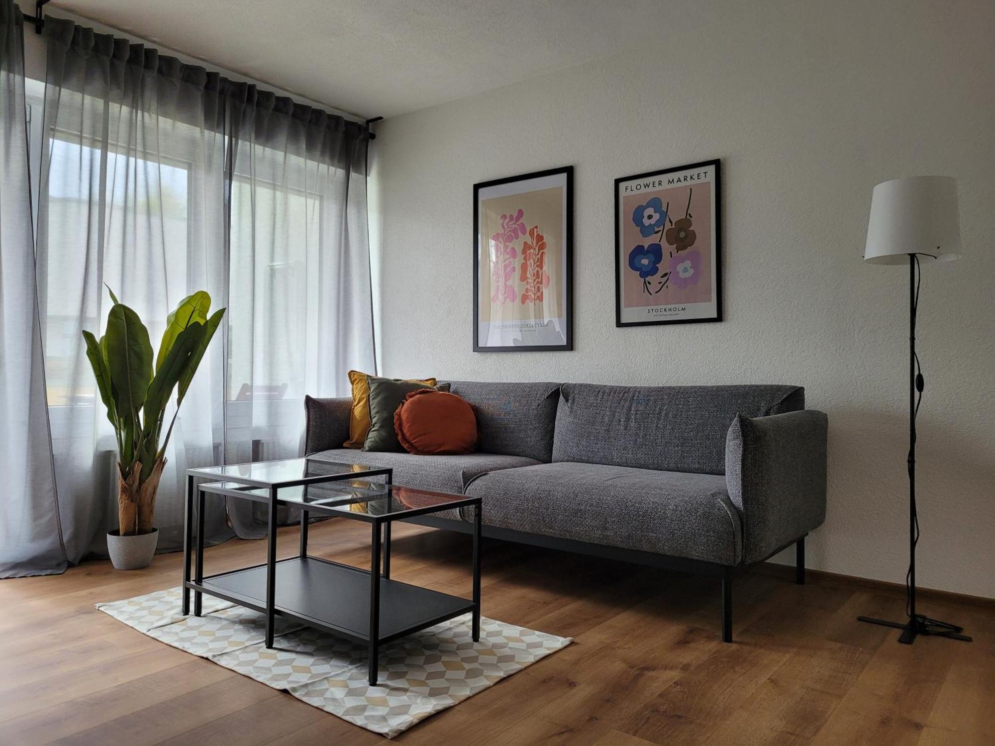 Living Flat, Eine Wohnung Mit Zwei Schlafzimmern Und Balkon Schorndorf  Eksteriør bilde