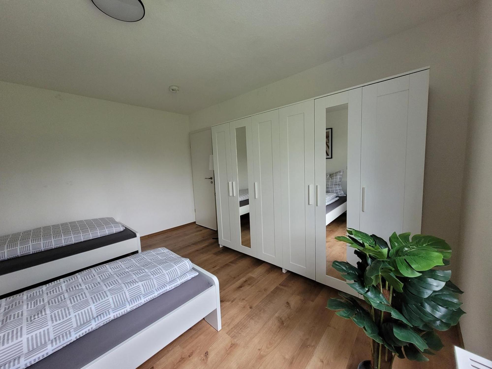Living Flat, Eine Wohnung Mit Zwei Schlafzimmern Und Balkon Schorndorf  Eksteriør bilde