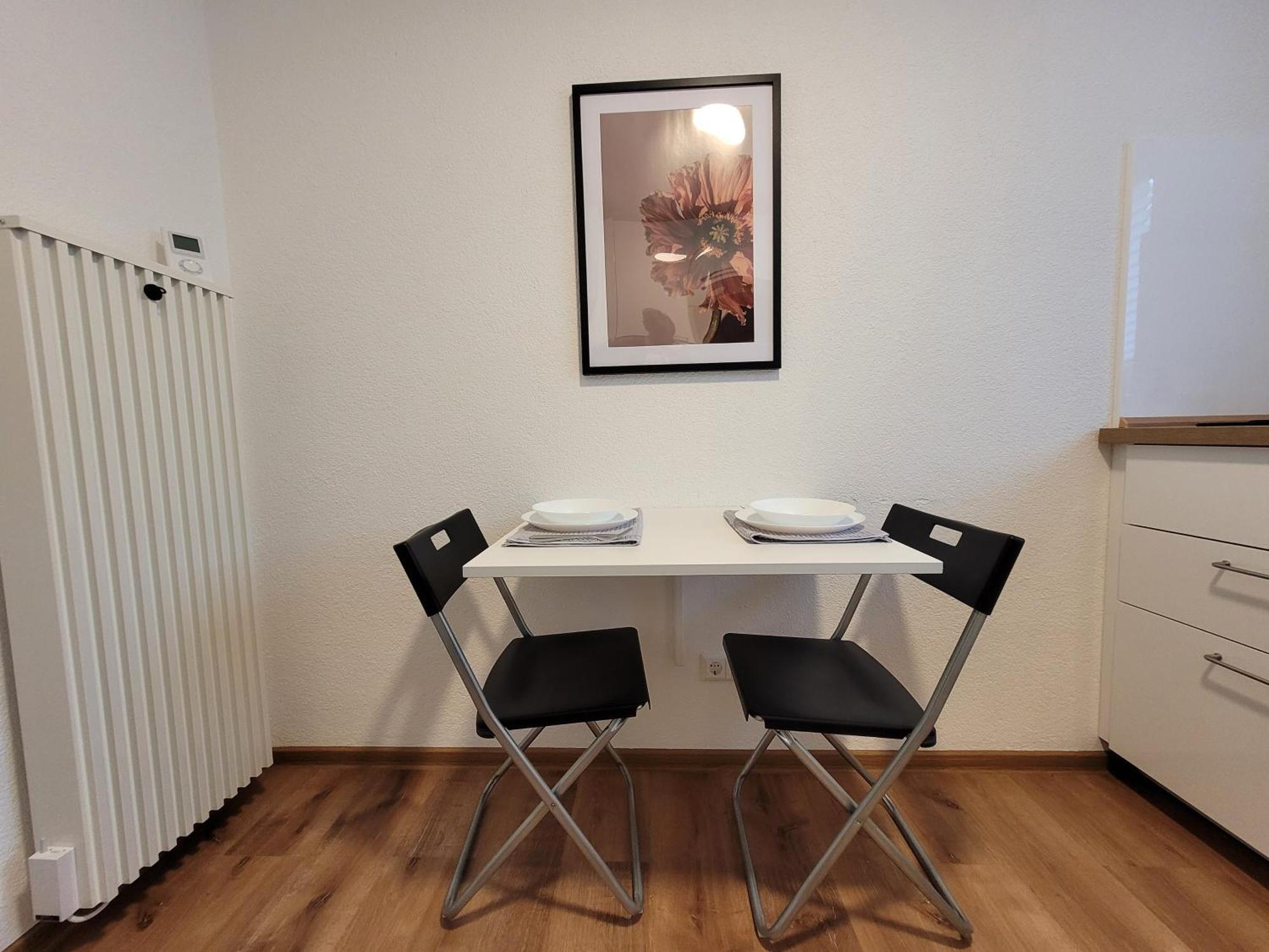 Living Flat, Eine Wohnung Mit Zwei Schlafzimmern Und Balkon Schorndorf  Eksteriør bilde